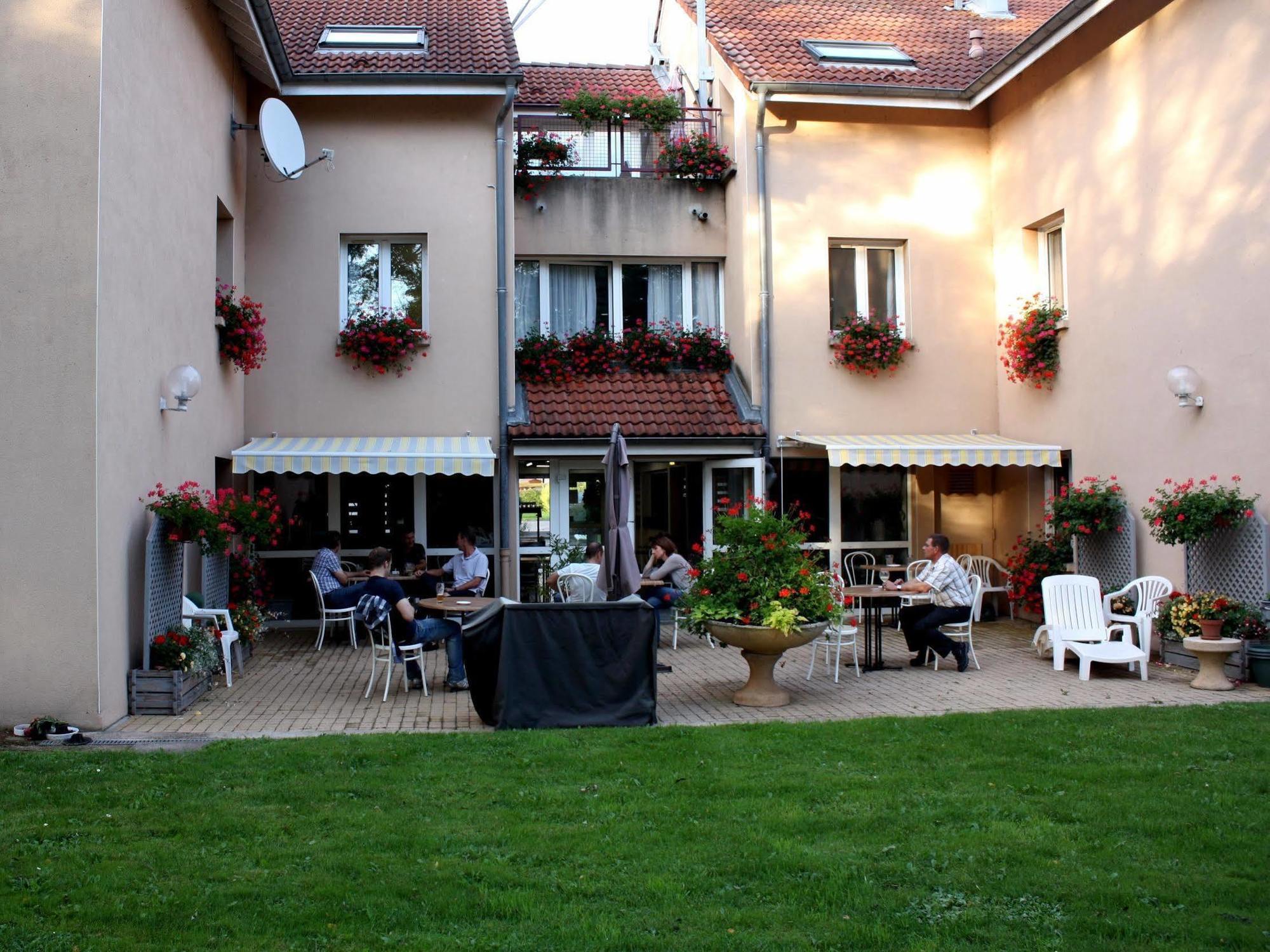 Hotel Acacia Nancy Sud Luneville Moncel-lès-Lunéville Εξωτερικό φωτογραφία